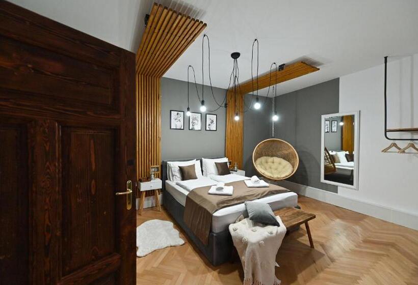 اتاق سوپریور با تخت بزرگ, Althof Apartments