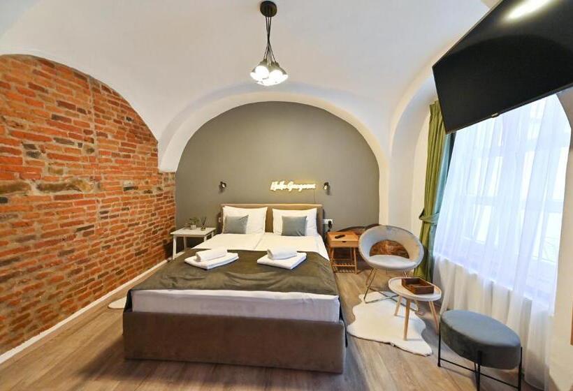 اتاق استاندارد, Althof Apartments