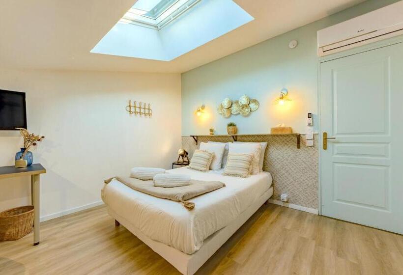 Номер Deluxe, L Oliveraie D Eurocentre   Toulouse Nord