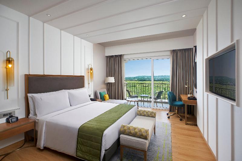 اتاق استاندارد با تخت بزرگ, Holiday Inn Goa Candolim