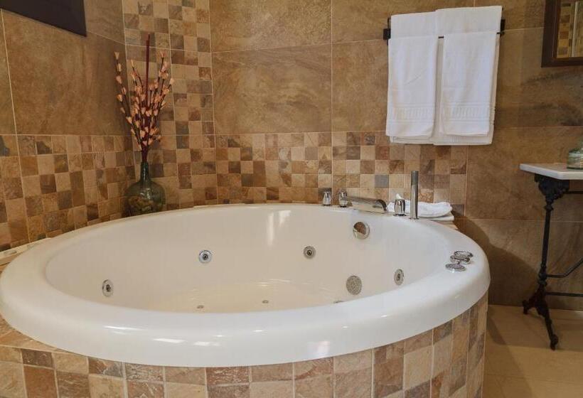 سوئیت با وان آب گرم, El Molí De Pontons Suites Con Jacuzzi Spa