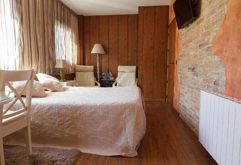 سوئیت با وان آب گرم, El Molí De Pontons Suites Con Jacuzzi Spa