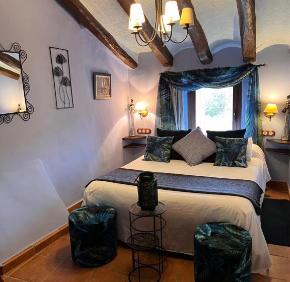 اتاق خانوادگی, El Molí De Pontons Suites Con Jacuzzi Spa
