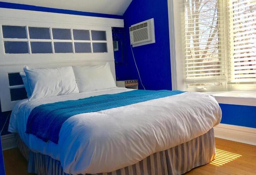Svit, Ellis House Bed & Breakfast