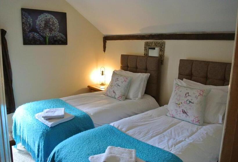 اتاق استاندارد, The Horse & Jockey Inn
