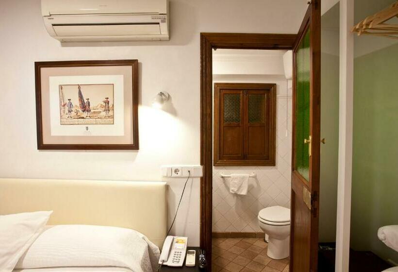اتاق استاندارد, Turismo De Interior Ca Sa Padrina
