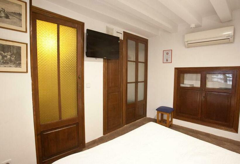 اتاق استاندارد, Turismo De Interior Ca Sa Padrina
