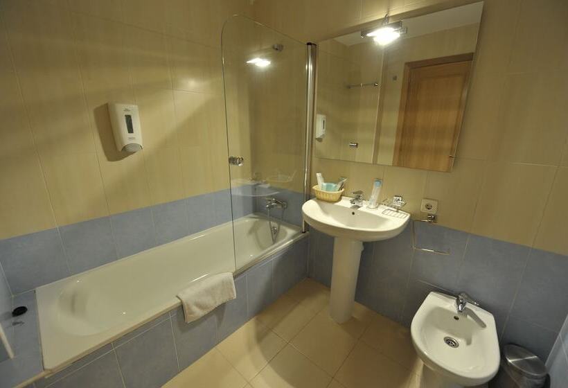 Апартаменты 2 Спальни, Apartamentos Turísticos Veladiez