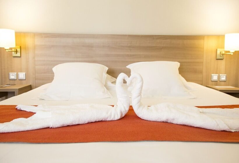 Полулюкс, Best Western Plus Ajaccio Amiraute