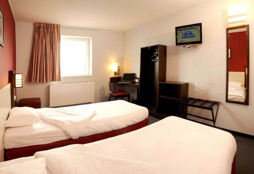 Номер Стандарт, Dc Hotel Charleroi Airport