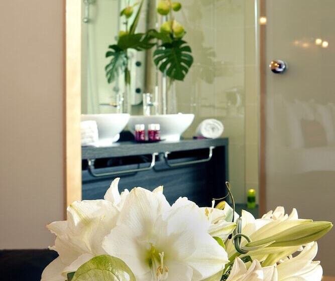 Люкс Повышенной Комфортности, Residhome Suites Paris Sénart