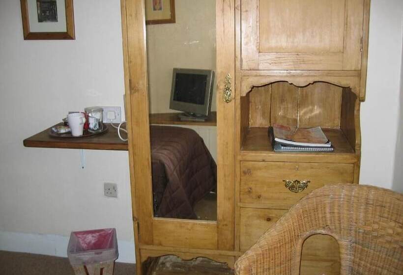 اتاق استاندارد یک تخته با سرویس بهداشتی مشترک, The Horseshoe Guesthouse
