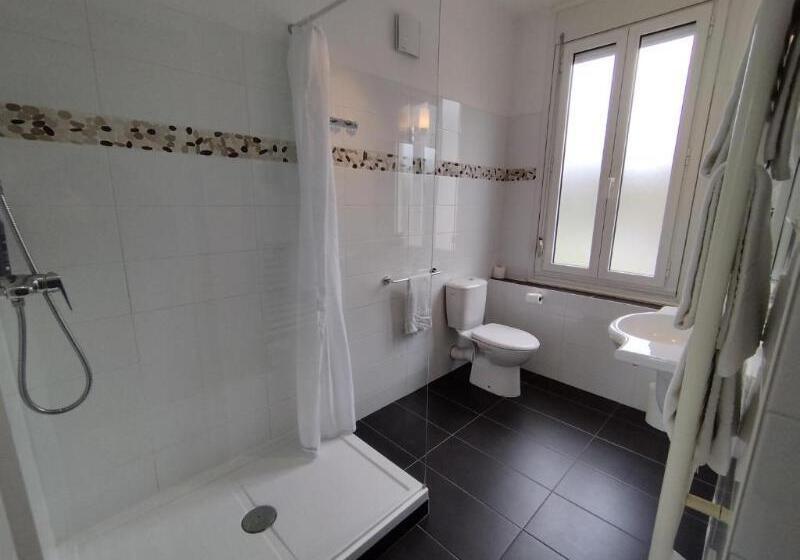 اتاق استاندارد سه نفره, The Originals Access, Hotel Le Canter Saumur