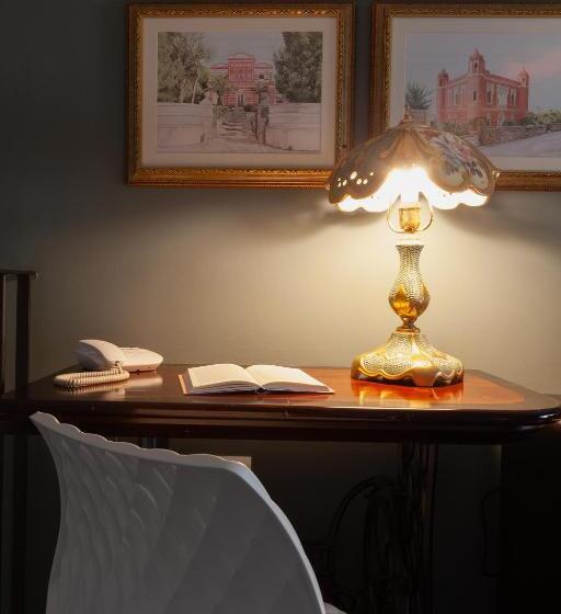 מיטת קינג בסוויטה, Coclee Suite Palace