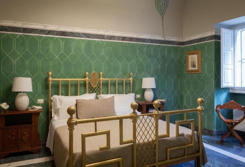 מיטת קינג בסוויטה, Coclee Suite Palace