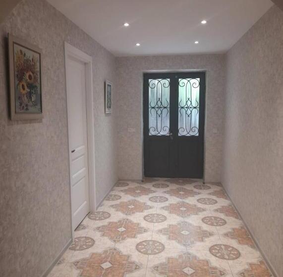 اتاق استاندارد با چشم‌انداز کوهستان, Davit Batoni Guest House