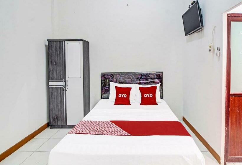 Номер Стандарт, Capital O 91690 Moza Guest House