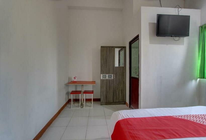 Номер Стандарт, Capital O 91690 Moza Guest House