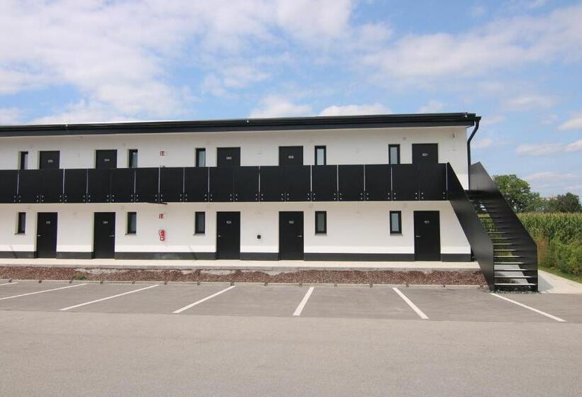 スタンダードルーム, Kuf Hotel By Wmm Hotels