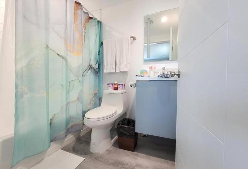 Дом 4 Спальни, Stayspro   Hollywood Homes Minutes To Everything Spacious And Free Parking