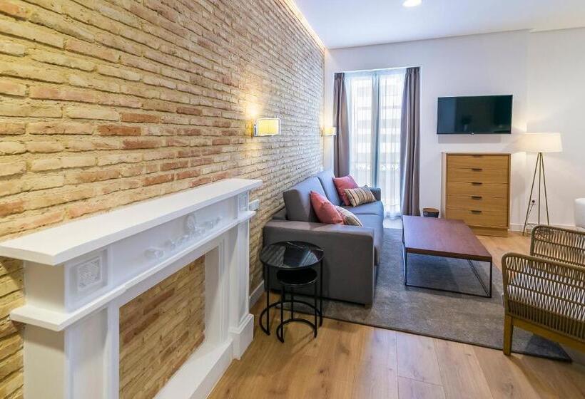 استودیوی استاندارد, Aquitania Home Suites