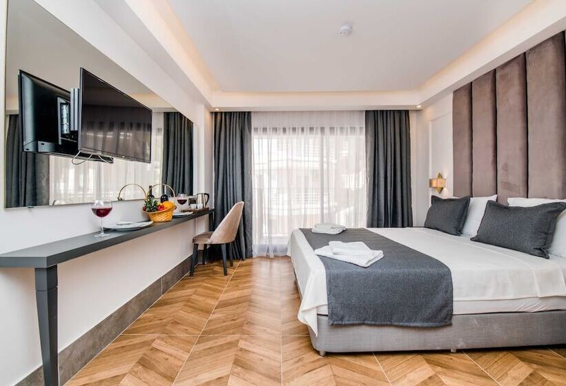 Трехместный Номер Deluxe, Fly Inn