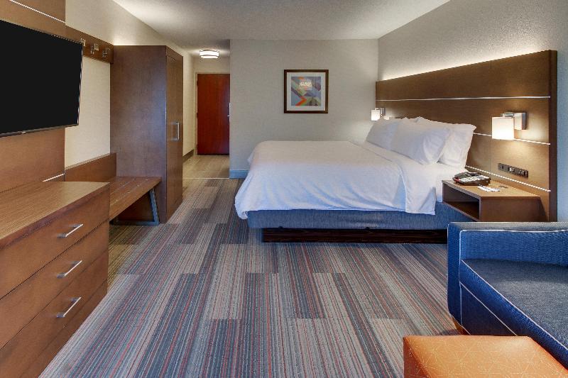 Номер Стандарт, Holiday Inn Express & Suites Atlanta Perimeter Mall Hotel, An Ihg