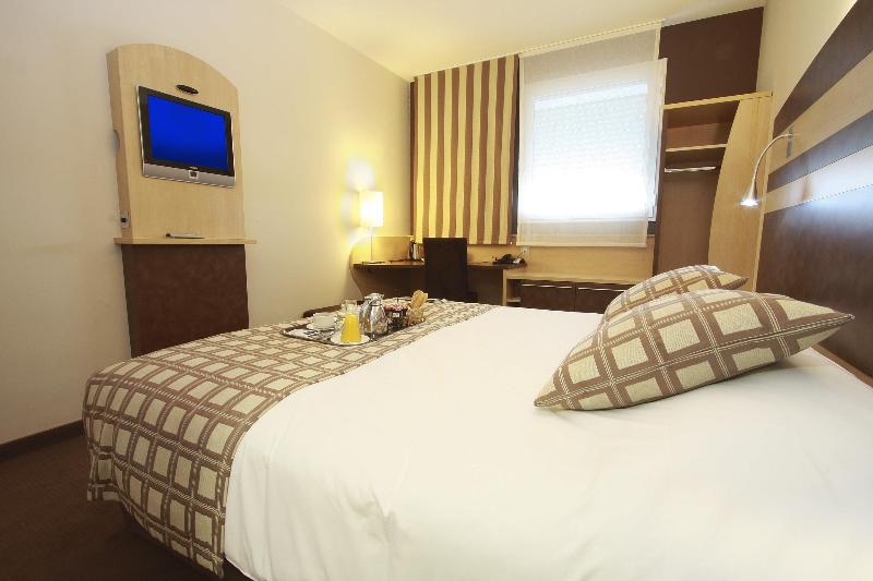 Quarto Estandar, Campanile Montpellier Ouest Croix D Argent