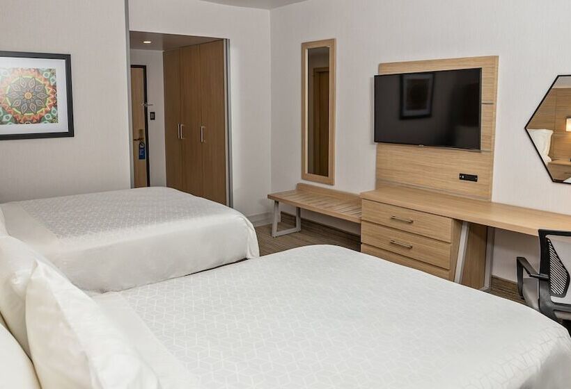 İki Çift Kişilik Yataklı Standart Oda, Holiday Inn Express Chihuahua, An Ihg