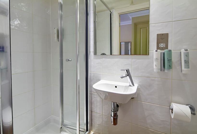 Номер Стандарт, Mandolay Hotel Guildford