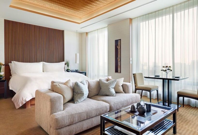 Номер Deluxe, The Peninsula Tokyo