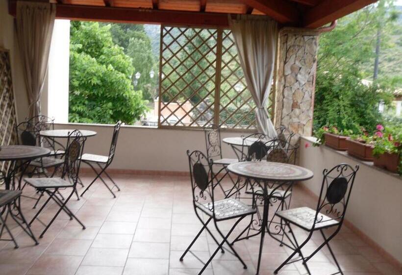 Номер Стандарт, La Ginestra Chia B&b