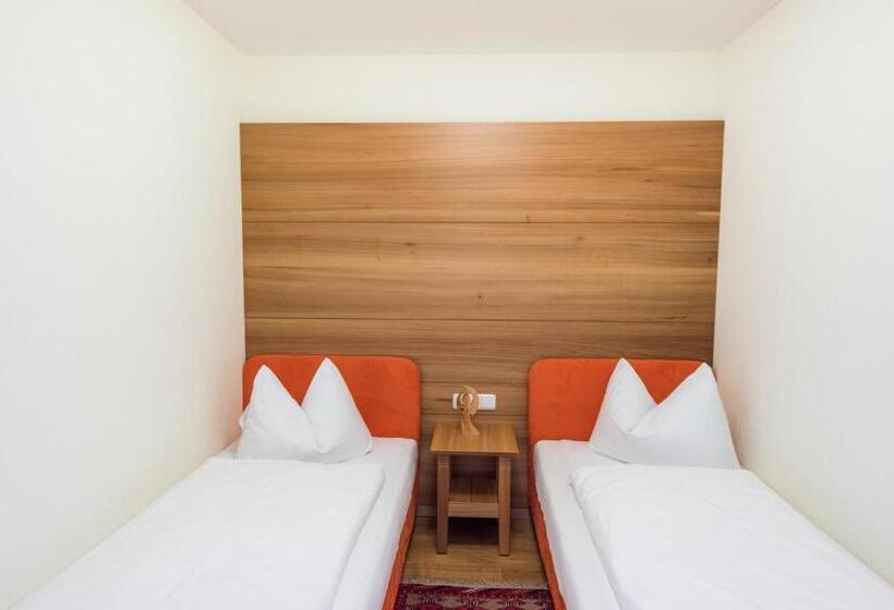 Family Suite, Walserberg