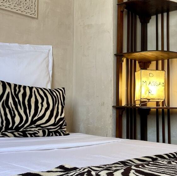 سوییت جونیور, Riad Dar Massai