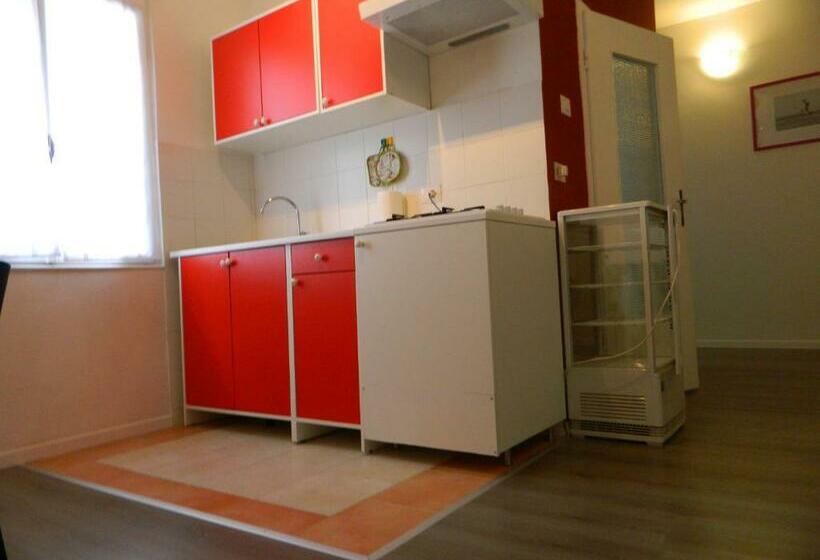 Apartamento 1 Dormitório com Sacada, Vecchia Riva