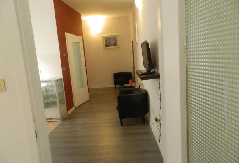 Apartamento 1 Dormitório com Sacada, Vecchia Riva