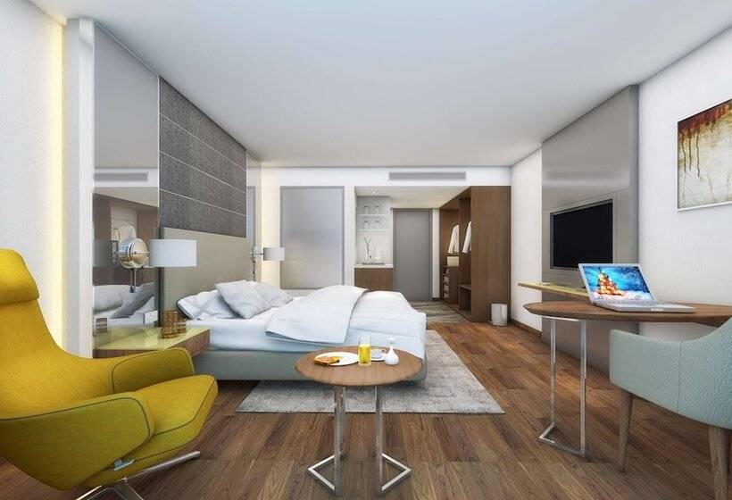 Номер Executive, Radisson Hotel Bareilly Airport