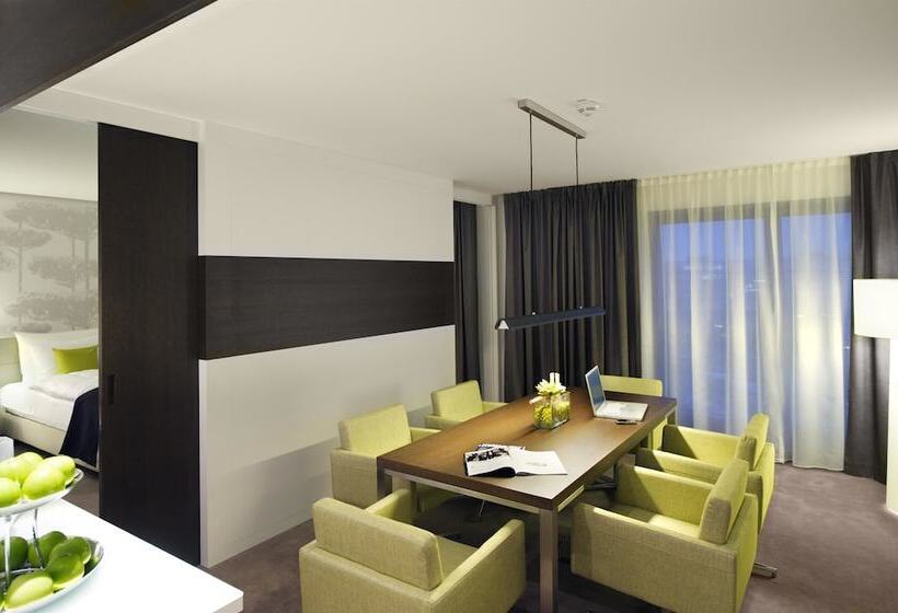Полулюкс, Atlantic Congress Hotel Essen
