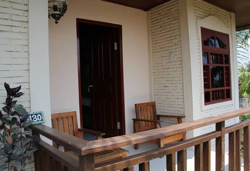 Номер Deluxe, Puri Bunga Beach Cottages