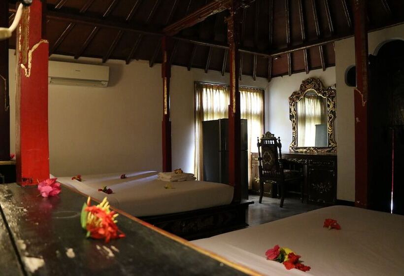 Люкс, Puri Bunga Beach Cottages