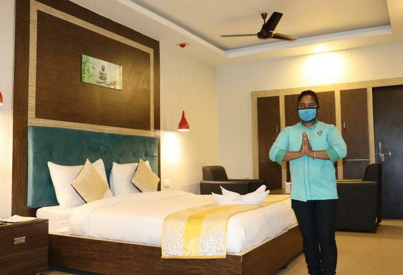 اتاق لوکس با بالکن, Goroomgo Hotel Reliance Jharkhand