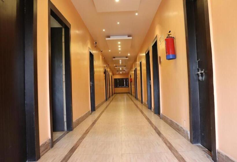 اتاق لوکس با بالکن, Goroomgo Hotel Reliance Jharkhand