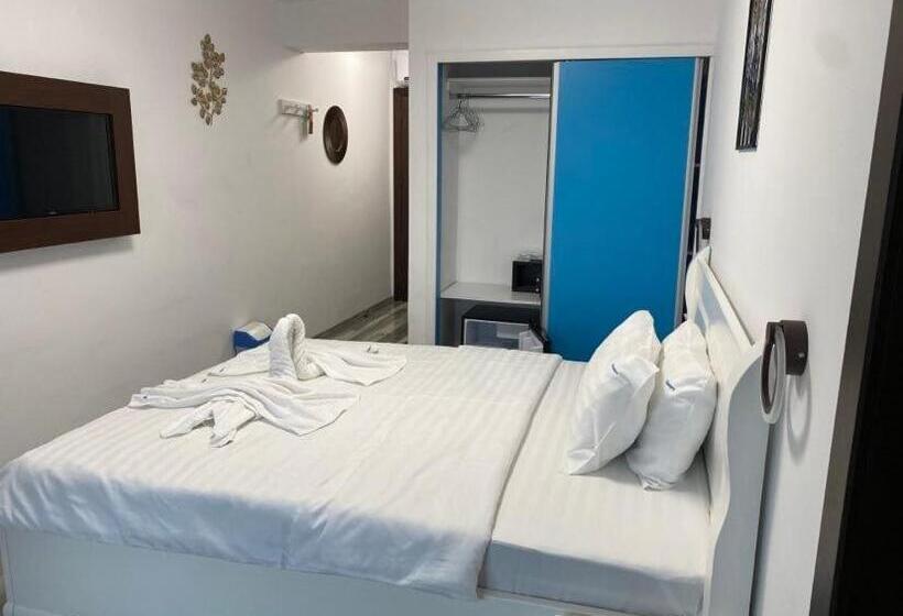 اتاق استاندارد با تخت بزرگ, Pensiunea Belvedere Murighiol