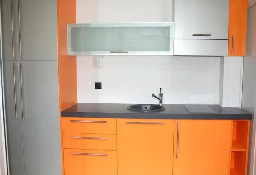استودیوی استاندارد, Guesthouse University By Lr   Self Check In