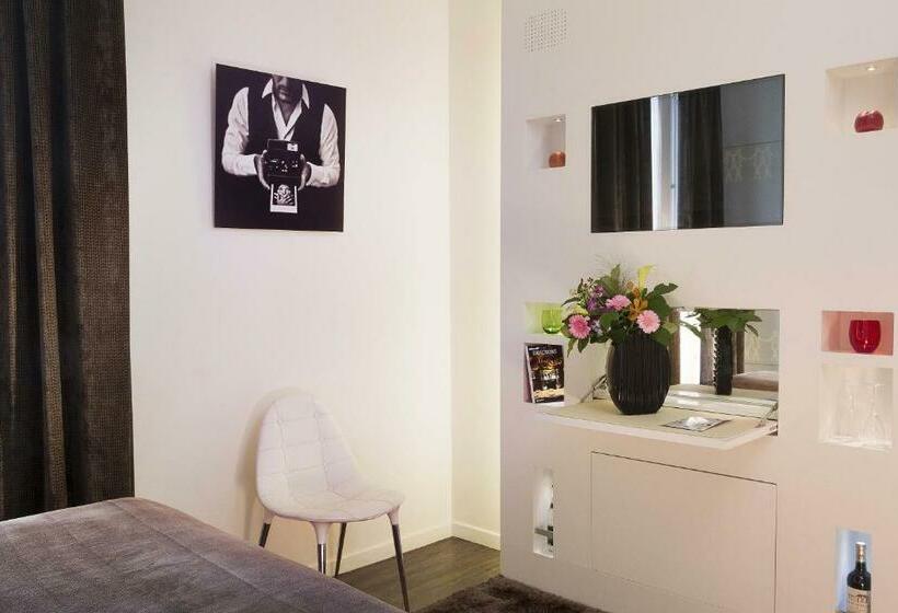 Habitación Deluxe, Gabriel Paris