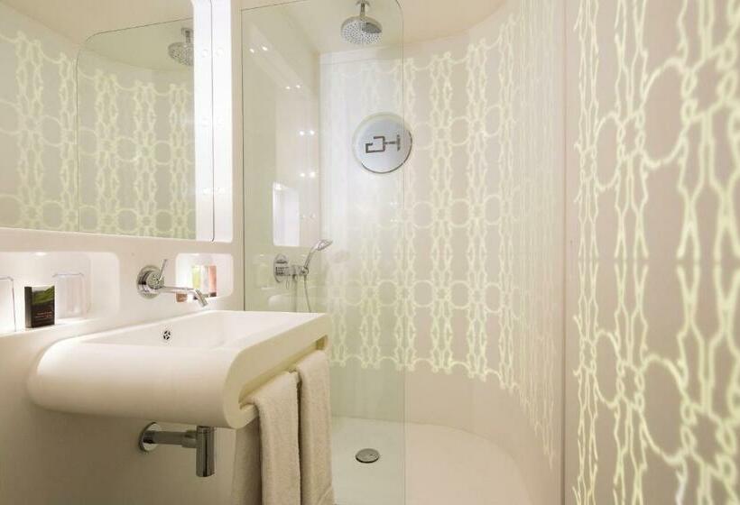Habitación Deluxe, Gabriel Paris