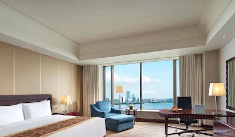 اتاق لوکس با چشم‌انداز دریاچه, Kempinski Hotel Suzhou