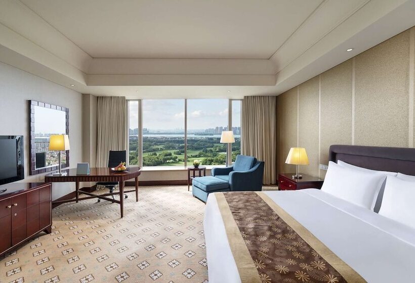 Deluxe Room Golf View, Kempinski Hotel Suzhou
