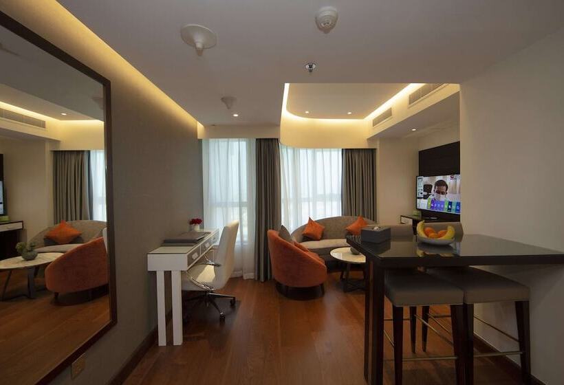 Студия Deluxe, Number One Tower Suites