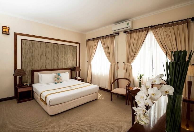 اتاق لوکس با چشم‌انداز دریا, Palace Hotel Vung Tau